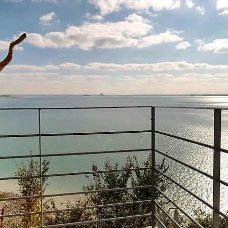 La Clef Decamp Pecheur 12pers Vue Mont St-michel