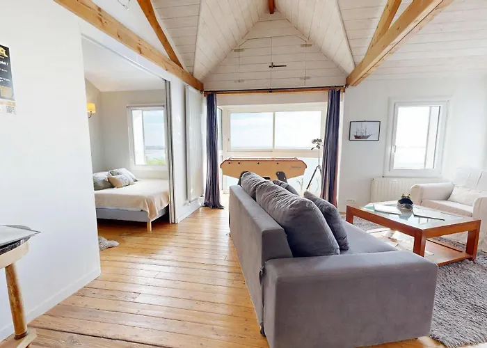 La Clef Decamp Pecheur 12pers Vue Mont St-michel Champeaux